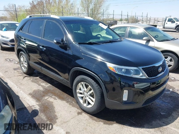 2015 Kia Sorento LX with VIN 5XYKT4A79FG586350, listed as a IAAI auction lot 42024191 with 144,550 mi miles. Bid and sale history available at carsss.com. Image 1.