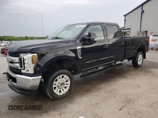 2019 Ford F-250 XL with VIN 1FT7W2B68KEE86363, listed as a Copart auction lot 52871045 with 148,706 mi miles and Salvage title. Bid and sale history available at DreamBid. Image 1.