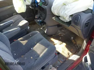 1999 Dodge Caravan z VIN 1B4GP45G7XB554879, wystawiony jako IAAI lot #41644242 z przebiegiem Nie podano mil oraz . Historia ofert i sprzedaży dostępna na DreamBid. Obrazek 5.