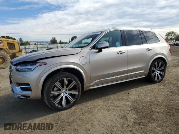 2023 Volvo XC90 Ultimate Bright Theme with VIN YV4H60CA8P1918117, listed as a Copart auction lot 81388674 with 27,036 mi miles and Salvage title. Bid and sale history available at DreamBid. Image 1.