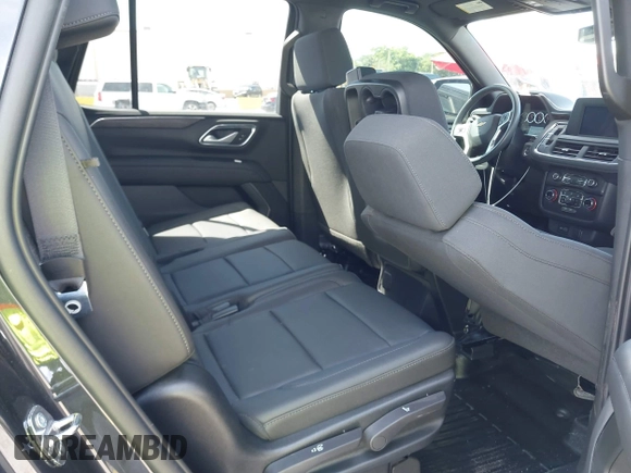 2022 Chevrolet Tahoe Commercial z VIN 1GNSCLED5NR336184, wystawiony jako IAAI lot #41729180 z przebiegiem 14 951 mil mil oraz . Historia ofert i sprzedaży dostępna na DreamBid. Obrazek 8.