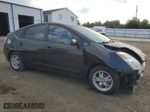 2005 Toyota Prius with VIN JTDKB20U353118938, listed as a Copart auction lot 68510644 with 0 mi miles and Salvage Title. Bid and sale history available at carsss.com. Image 4.
