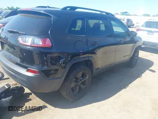 2021 Jeep Cherokee Altitude with VIN 1C4PJLLBXMD112667, listed as a IAAI auction lot 41959004 with 25,524 mi miles and . Bid and sale history available at DreamBid. Image 4.