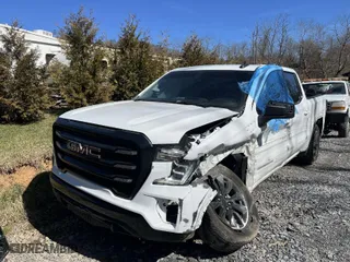 2021 GMC Sierra 1500 SLE with VIN 3GTU9BED9MG475288, listed as a IAAI auction lot 41705153 with 28,984 mi miles. Bid and sale history available at carsss.com. Image 2.