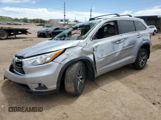 2016 Toyota Highlander XLE z VIN 5TDJKRFH1GS505861, wystawiony jako Copart lot #56882105 z przebiegiem 125 362 mil mil oraz Szkoda całkowita • Salvage title. Historia ofert i sprzedaży dostępna na DreamBid. Obrazek 1.