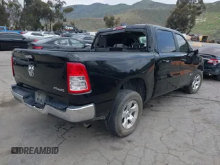 2020 Ram 1500 Big Horn z VIN 1C6RRFFGXLN109231, wystawiony jako IAAI lot #41881564 z przebiegiem 93 879 mil mil oraz . Historia ofert i sprzedaży dostępna na DreamBid. Obrazek 4.