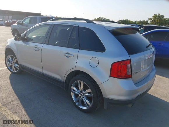 2012 Ford Edge SEL with VIN 2FMDK3J93CBA81021, listed as a IAAI auction lot 42004650 with 198,774 mi miles. Bid and sale history available at carsss.com. Image 3.