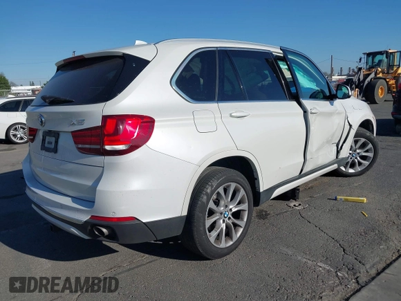2014 BMW X5 sDrive35i with VIN 5UXKR2C54E0C01376, listed as a IAAI auction lot 41647680 with 50,941 mi miles. Bid and sale history available at carsss.com. Image 4.