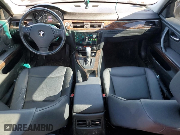 2008 BMW 3 Series 328xi with VIN WBAVT73598FZ37562, listed as a Copart auction lot 48120725 with 137,938 mi miles and Salvage title. Bid and sale history available at DreamBid. Image 8.