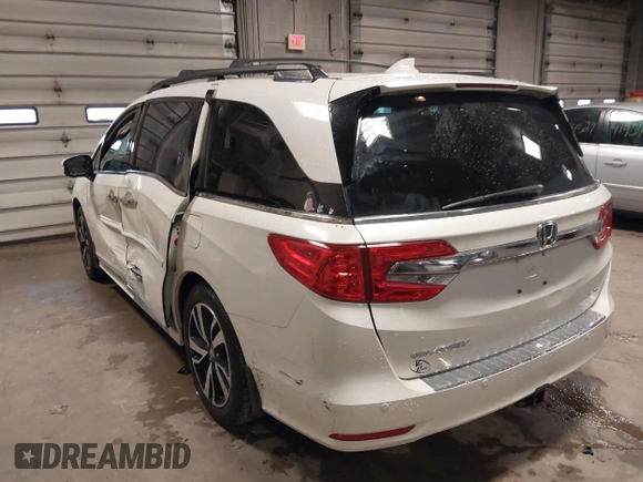 2018 Honda Odyssey Elite with VIN 5FNRL6H96JB027498, listed as a IAAI auction lot 41934458 with 80,653 mi miles. Bid and sale history available at carsss.com. Image 3.
