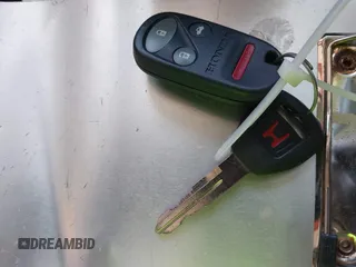 1998 Honda Accord EX z VIN 1HGCG6679WA267142, wystawiony jako IAAI lot #42146608 z przebiegiem 233 512 mil mil oraz . Historia ofert i sprzedaży dostępna na DreamBid. Obrazek 11.