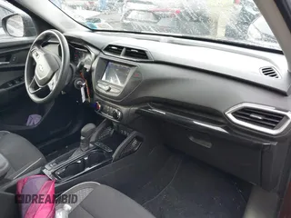 2022 Chevrolet TrailBlazer LS with VIN KL79MNSLXNB014139, listed as a IAAI auction lot 41475698 with 52,262 mi miles. Bid and sale history available at carsss.com. Image 5.
