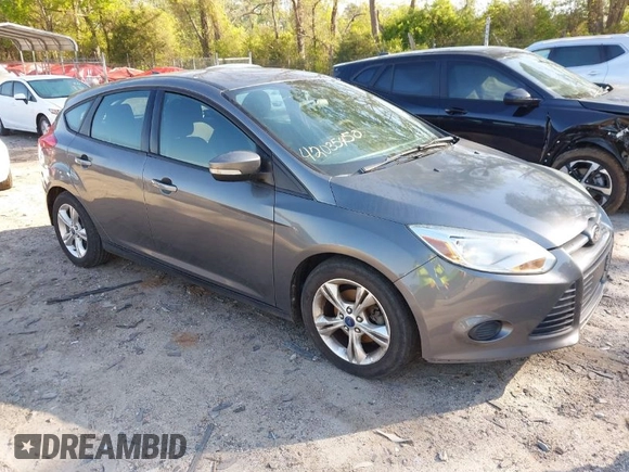 2013 Ford Focus SE with VIN 1FADP3K21DL341348, listed as a IAAI auction lot 42035450 with 179,517 mi miles. Bid and sale history available at carsss.com. Image 1.