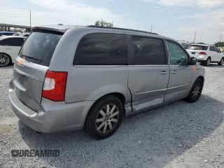 2015 Chrysler Town & Country Touring with VIN 2C4RC1BG1FR545105, listed as a Copart auction lot 53887525 with 211,691 mi miles and Salvage Title. Bid and sale history available at carsss.com. Image 3.