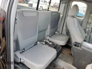 2013 Toyota Tacoma PreRunner z VIN 5TFTU4GN0DX031305, wystawiony jako Copart lot #59178105 z przebiegiem 161 060 mil mil oraz Szkoda całkowita • Salvage title. Historia ofert i sprzedaży dostępna na DreamBid. Obrazek 10.