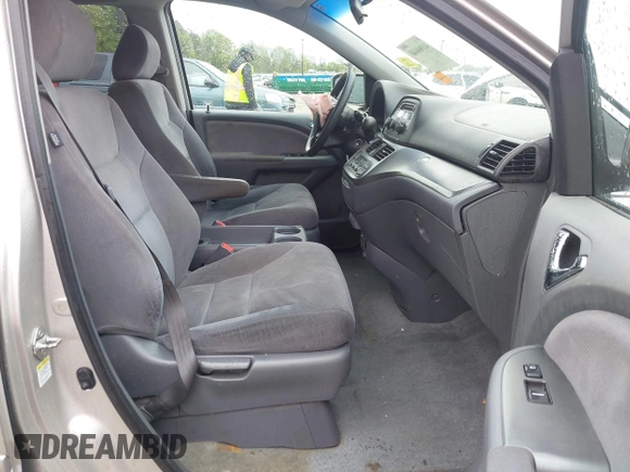 2007 Honda Odyssey EX with VIN 5FNRL38457B120170, listed as a IAAI auction lot 41960440 with 280,153 mi miles and . Bid and sale history available at DreamBid. Image 5.