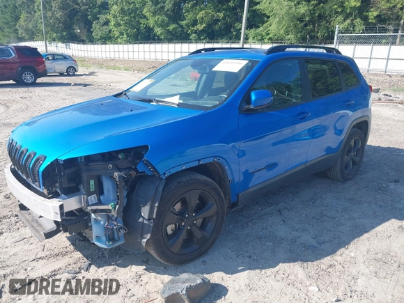 2018 Jeep Cherokee Latitude z VIN 1C4PJLCX1JD528145, wystawiony jako IAAI lot #42618916 z przebiegiem 146 768 mil mil oraz . Historia ofert i sprzedaży dostępna na DreamBid. Obrazek 2.