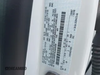 2025 Ford Escape Active z VIN 1FMCU0GN7SUA03259, wystawiony jako IAAI lot #41899036 z przebiegiem 189 mil mil oraz . Historia ofert i sprzedaży dostępna na DreamBid. Obrazek 9.
