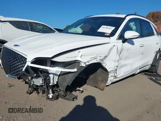 2022 Genesis GV70 Sport z VIN KMUMCDTC1NU035343, wystawiony jako IAAI lot #40788562 z przebiegiem Nie podano mil oraz . Historia ofert i sprzedaży dostępna na DreamBid. Obrazek 6.