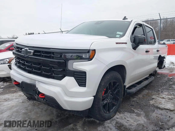 2024 Chevrolet Silverado 1500 RST with VIN 1GCUDEED1RZ109462, listed as a IAAI auction lot 41676851 with 8,221 mi miles. Bid and sale history available at carsss.com. Image 2.