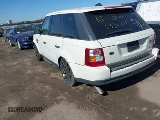 2007 Land Rover Range Rover Sport SC с VIN SALSH234X7A103516, выставлен на аукционе IAAI как лот 41683135 с пробегом Не указан миль и . История ставок и продаж доступна на DreamBid. Изображение 3.