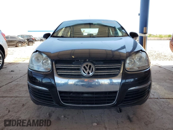 2010 Volkswagen Jetta SE with VIN 3VWRX7AJ8AM135483, listed as a Copart auction lot 57055325 with 133,896 mi miles and Salvage title. Bid and sale history available at DreamBid. Image 5.
