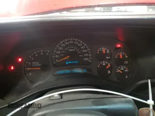 2003 Chevrolet Silverado 1500 with VIN 1GCEC14V23Z114736, listed as a Copart auction lot 81586464 with 272,314 mi miles and Non Repairable. Bid and sale history available at carsss.com. Image 9.