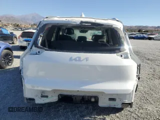 2024 Kia EV9 Wind z VIN KNDAFFS59R6030316, wystawiony jako Copart lot #87417224 z przebiegiem 10 654 mil mil oraz Szkoda całkowita • Salvage title. Historia ofert i sprzedaży dostępna na DreamBid. Obrazek 6.