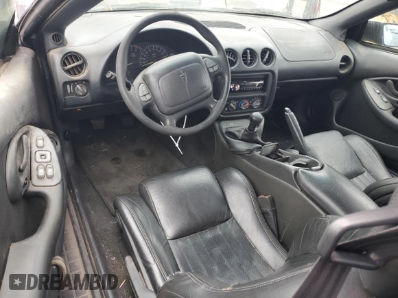 1995 Pontiac Firebird Firebird z VIN 2G2FS22S7S2241784, wystawiony jako Copart lot #53587895 z przebiegiem 218 211 mil mil oraz Czysty tytuł • Clean title. Historia ofert i sprzedaży dostępna na DreamBid. Obrazek 8.