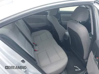 2019 Hyundai Elantra SEL z VIN KMHD84LF6KU746655, wystawiony jako IAAI lot #42135528 z przebiegiem 103 410 mil mil oraz . Historia ofert i sprzedaży dostępna na DreamBid. Obrazek 8.