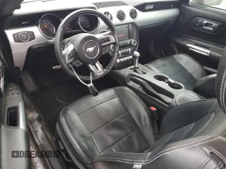 2015 Ford Mustang EcoBoost z VIN 1FA6P8TH6F5347243, wystawiony jako Copart lot #55893655 z przebiegiem 83 593 mil mil oraz Czysty tytuł • Clean title. Historia ofert i sprzedaży dostępna na DreamBid. Obrazek 8.