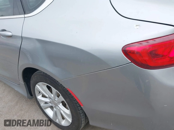 2015 Chrysler 200 Limited with VIN 1C3CCCAB8FN700919, listed as a IAAI auction lot 42084125 with 171,960 mi miles. Bid and sale history available at carsss.com. Image 6.
