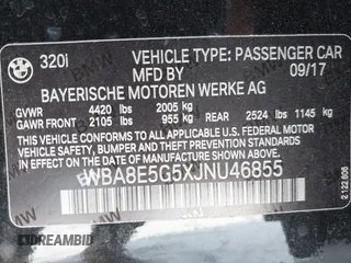 2018 BMW 3 Series 320i xDrive with VIN WBA8E5G5XJNU46855, listed as a IAAI auction lot 41526290 with 68,720 mi miles. Bid and sale history available at carsss.com. Image 9.