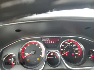 2015 GMC Acadia Denali z VIN 1GKKVTKD8FJ221624, wystawiony jako Copart lot #53885145 z przebiegiem 139 175 mil mil oraz Szkoda całkowita • Salvage title. Historia ofert i sprzedaży dostępna na DreamBid. Obrazek 9.