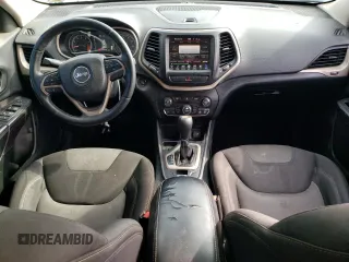 2014 Jeep Cherokee Latitude with VIN 1C4PJLCS8EW105223, listed as a Copart auction lot 75197834 with 180,720 mi miles and Non Repairable. Bid and sale history available at DreamBid. Image 8.
