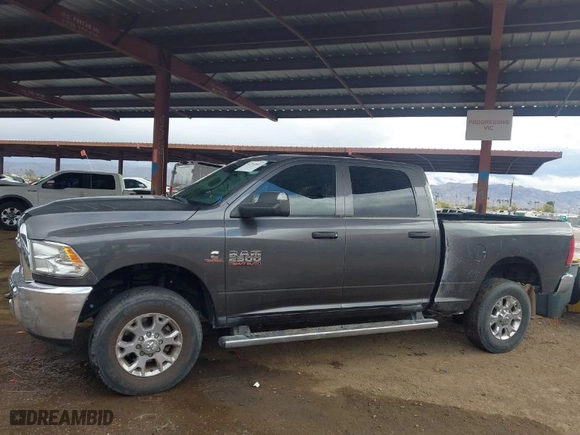 2018 Ram 2500 Tradesman with VIN 3C6UR5CL2JG297691, listed as a IAAI auction lot 41753845 with 86,028 mi miles. Bid and sale history available at carsss.com. Image 14.