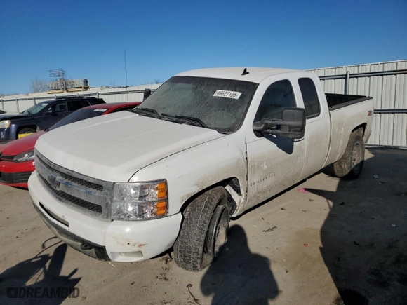 2009 Chevrolet Silverado 1500 LTZ with VIN 1GCEK39049Z272306, listed as a Copart auction lot 46627195 with 175,616 mi miles and Salvage Title. Bid and sale history available at carsss.com. Image 1.