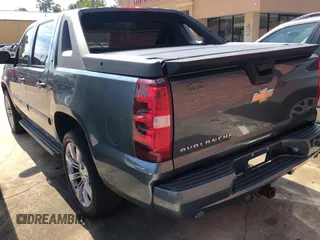 2008 Chevrolet Avalanche LTZ with VIN 3GNFK12368G179855, listed as a Copart auction lot 74753294 with 236,884 mi miles and Clean Title. Bid and sale history available at carsss.com. Image 3.