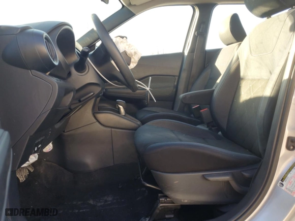 2018 Nissan Kicks SR with VIN 3N1CP5CUXJL545800, listed as a Copart auction lot 85266294 with 94,612 mi miles and Non Repairable. Bid and sale history available at carsss.com. Image 7.