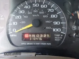 1998 Chevrolet Astro Cargo Van with VIN 1GCDM19W4WB133439, listed as a IAAI auction lot 41456062 with 310,476 mi miles. Bid and sale history available at carsss.com. Image 15.