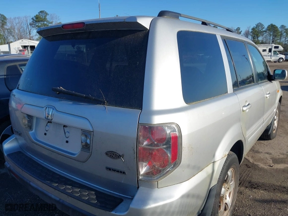 2006 Honda Pilot EX-L with VIN 2HKYF18586H503553, listed as a IAAI auction lot 41888747 with 227,307 mi miles. Bid and sale history available at carsss.com. Image 4.