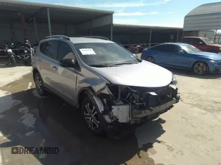 2017 Toyota RAV4 LE с VIN 2T3BFREV9HW651375, выставлен на аукционе IAAI как лот 42871242 с пробегом 20 578 миль миль и . История ставок и продаж доступна на DreamBid. Изображение 1.