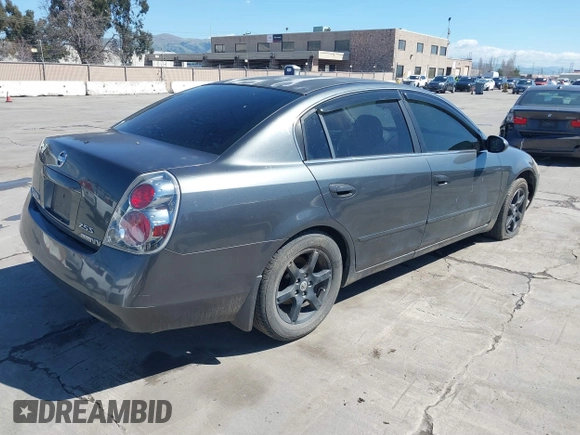 2006 Nissan Altima 2.5 with VIN 1N4AL11D06N405201, listed as a IAAI auction lot 41817603 with 160,179 mi miles. Bid and sale history available at carsss.com. Image 4.