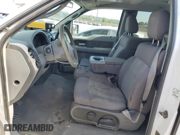 2004 Ford F-150 STX z VIN 1FTRX12WX4NA69734, wystawiony jako Copart lot #62692495 z przebiegiem 134 678 mil mil oraz Szkoda całkowita • Salvage title. Historia ofert i sprzedaży dostępna na DreamBid. Obrazek 7.