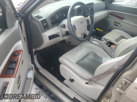 2005 Jeep Grand Cherokee Limited with VIN 1J8HR58215C671851, listed as a Copart auction lot 70700074 with 108,304 mi miles and Salvage Title. Bid and sale history available at carsss.com. Image 8.