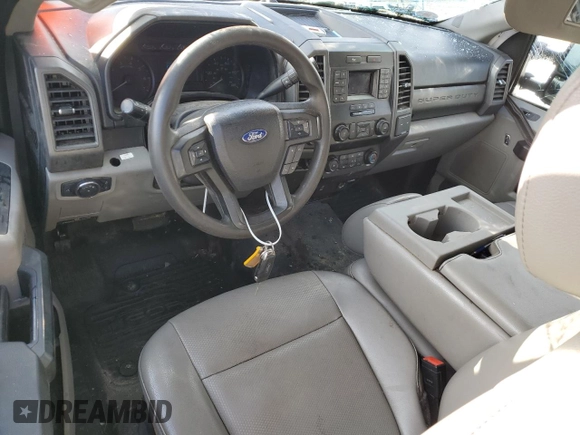 2020 Ford F-250 XL z VIN 1FT7X2B66LEE96811, wystawiony jako Copart lot #87681655 z przebiegiem 59 013 mil mil oraz Szkoda całkowita • Salvage title. Historia ofert i sprzedaży dostępna na DreamBid. Obrazek 8.