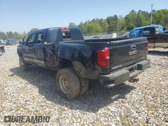 2015 GMC Sierra 3500HD Denali z VIN 1GT424E81FF535667, wystawiony jako Copart lot #52618325 z przebiegiem Nie podano mil oraz Czysty tytuł • Clean title. Historia ofert i sprzedaży dostępna na DreamBid. Obrazek 2.