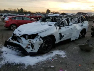 2024 Toyota RAV4 Hybrid XSE with VIN 2T3E6RFV1RW083538, listed as a Copart auction lot 85783964 with 0 mi miles and Salvage Title. Bid and sale history available at carsss.com. Image 1.