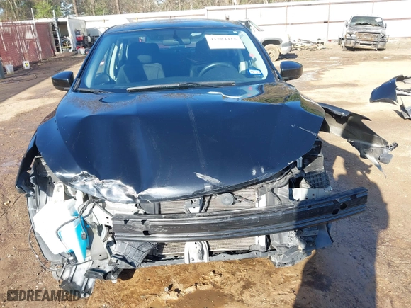 2019 Nissan Sentra SR with VIN 3N1AB7AP8KY272486, listed as a IAAI auction lot 41784415 with 56,058 mi miles. Bid and sale history available at carsss.com. Image 6.
