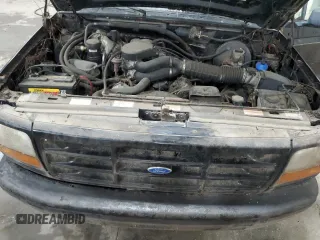 1996 Ford Bronco XL с VIN 1FMEU15N5TLB27829, выставлен на аукционе Copart как лот 58618705 с пробегом Не указан миль и Чистый • Clean title. История ставок и продаж доступна на DreamBid. Изображение 12.